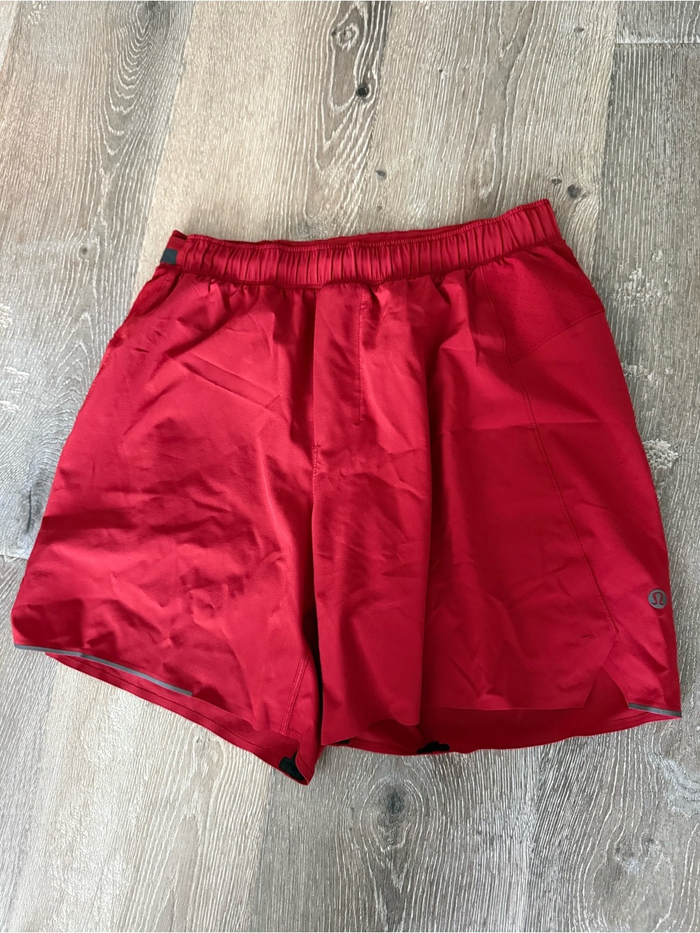 lululemon athletica Men’s Red surge Shorts